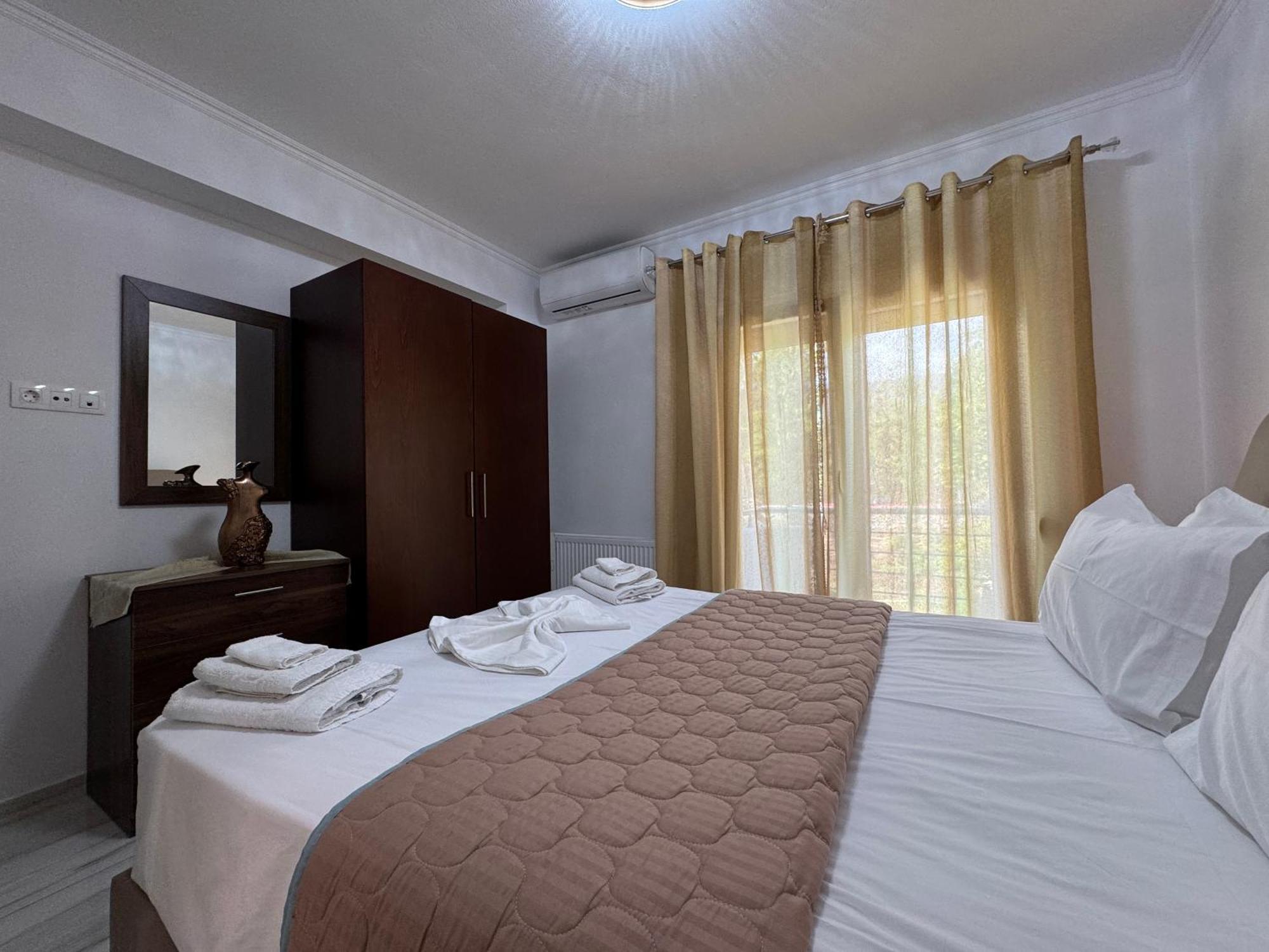 לימנאס Violeta Apartments מראה חיצוני תמונה