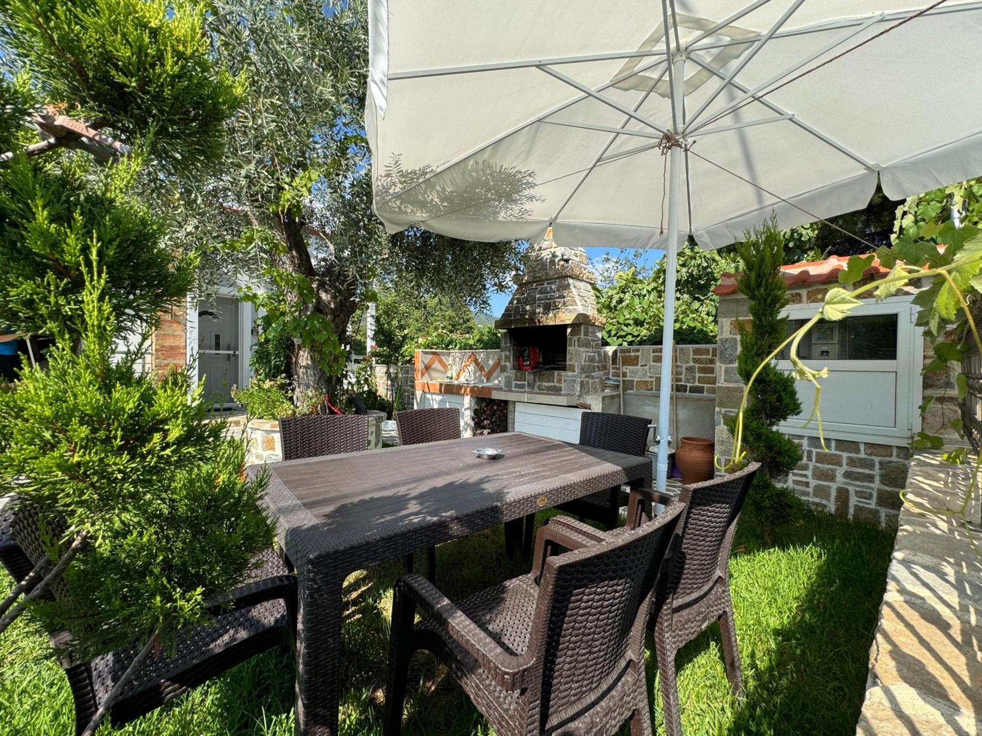 לימנאס Violeta Apartments מראה חיצוני תמונה