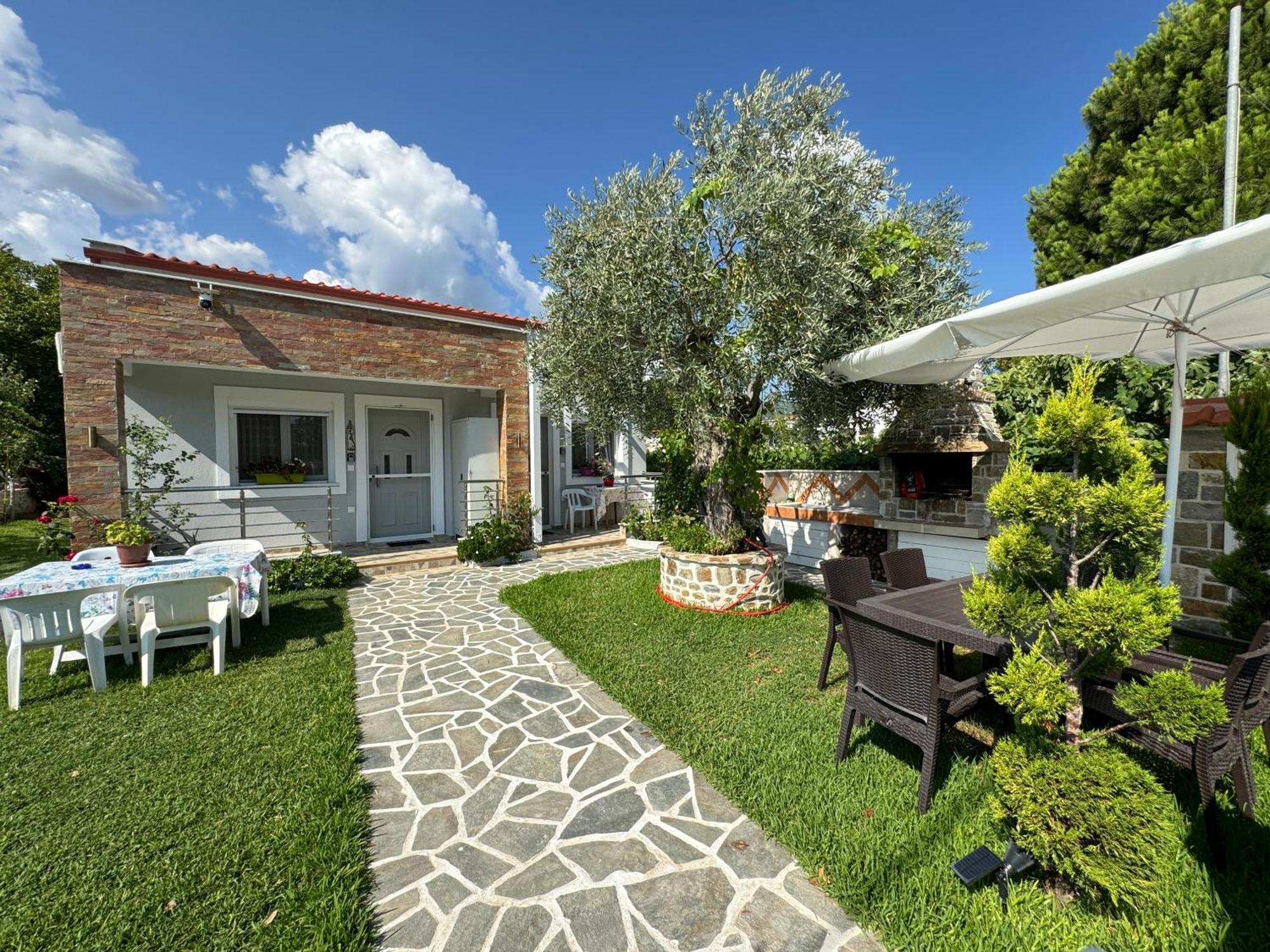 לימנאס Violeta Apartments מראה חיצוני תמונה